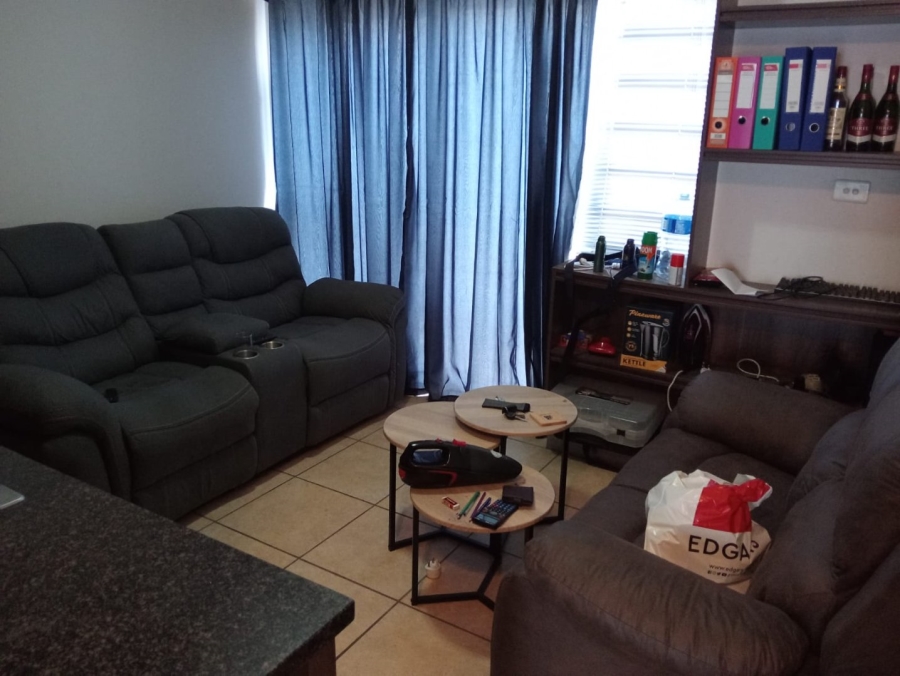 To Let 1 Bedroom Property for Rent in Bult South North West